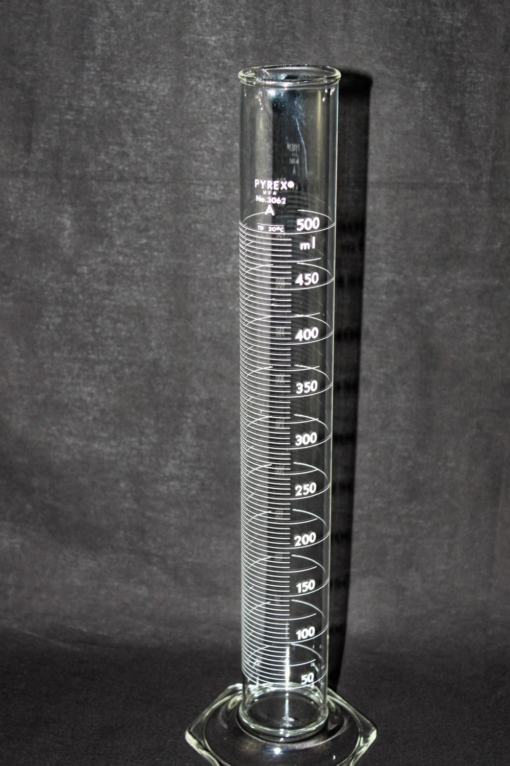 Laboratory Glassware 500ml PYREX Graduated Cylinder TD Etsy