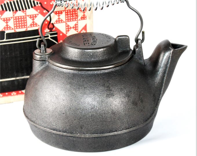 Vintage Wagner Ware Early American Cast Iron Tea Kettle - NOS Antique Kitchen Collectible