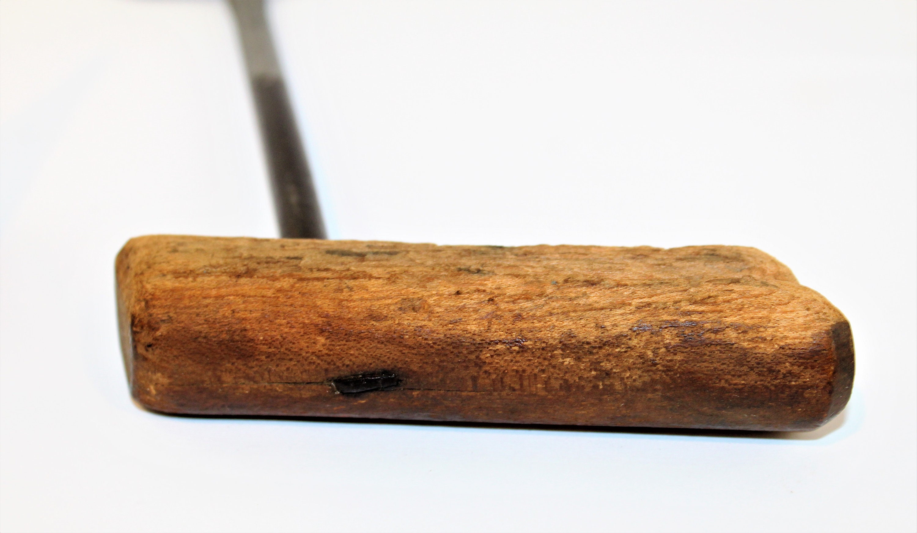 Antique Tobacco Harvesting Knife And Tobacco Sticking Spears Antique antique-tobacco-harvesting-knife-and-tobacco-sticking-spears-antique