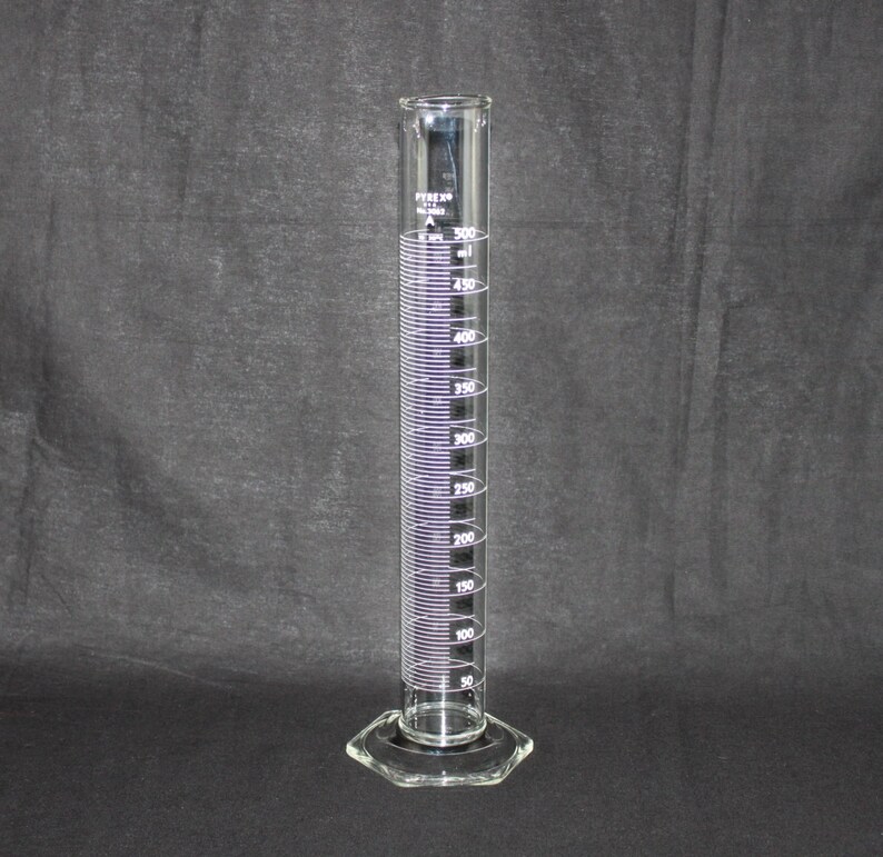 Laboratory Glassware 500ml PYREX Graduated Cylinder TD Etsy