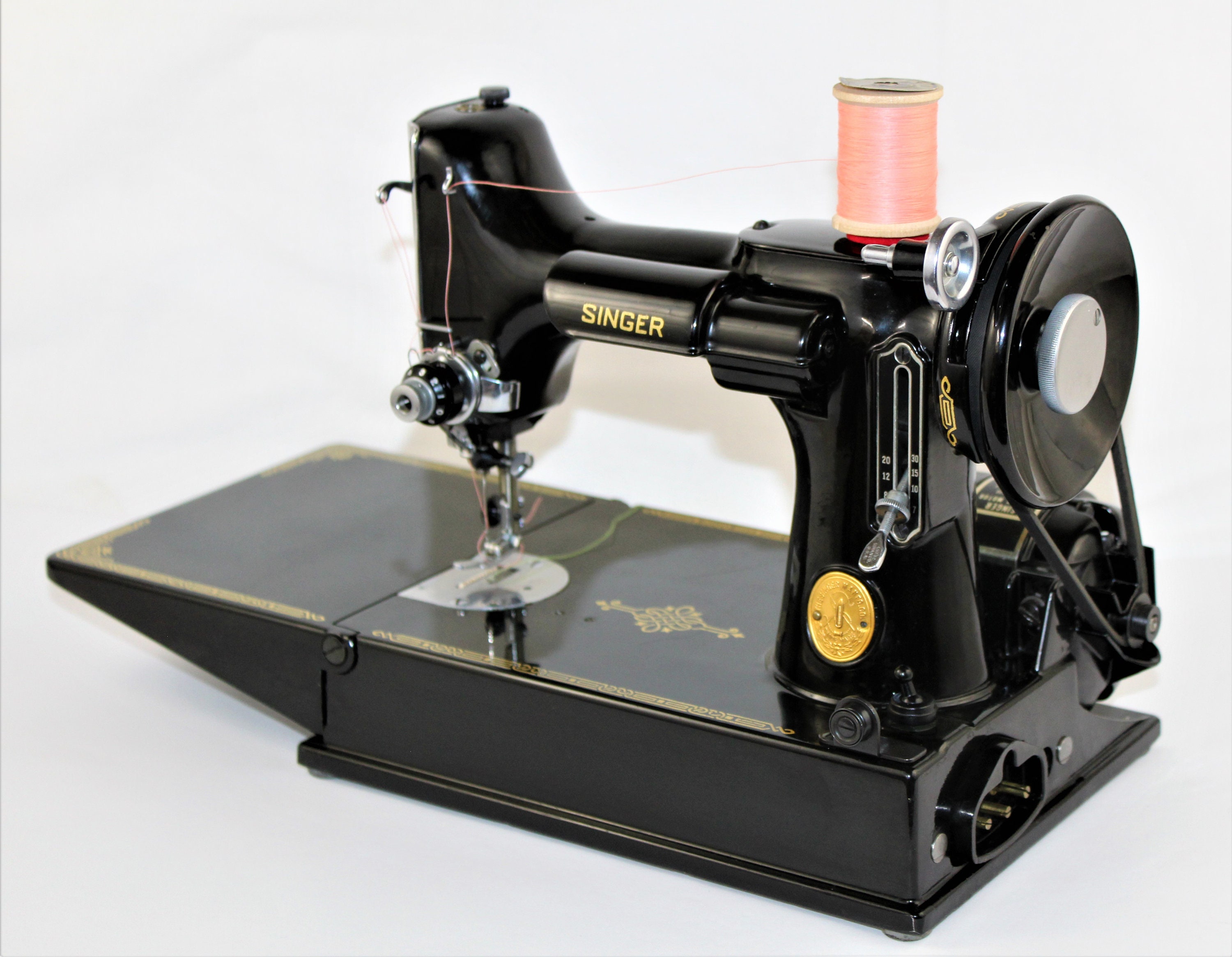 Singer Featherweight Sewing Machine, Singer 221, Cleaned and Serviced
