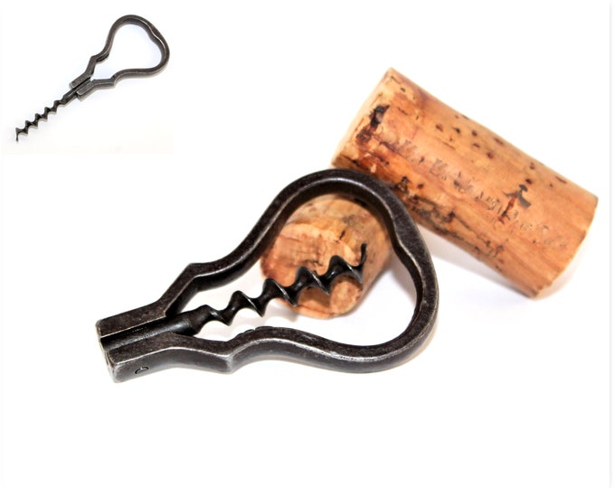 Victorian Era Corkscrew Bow Style