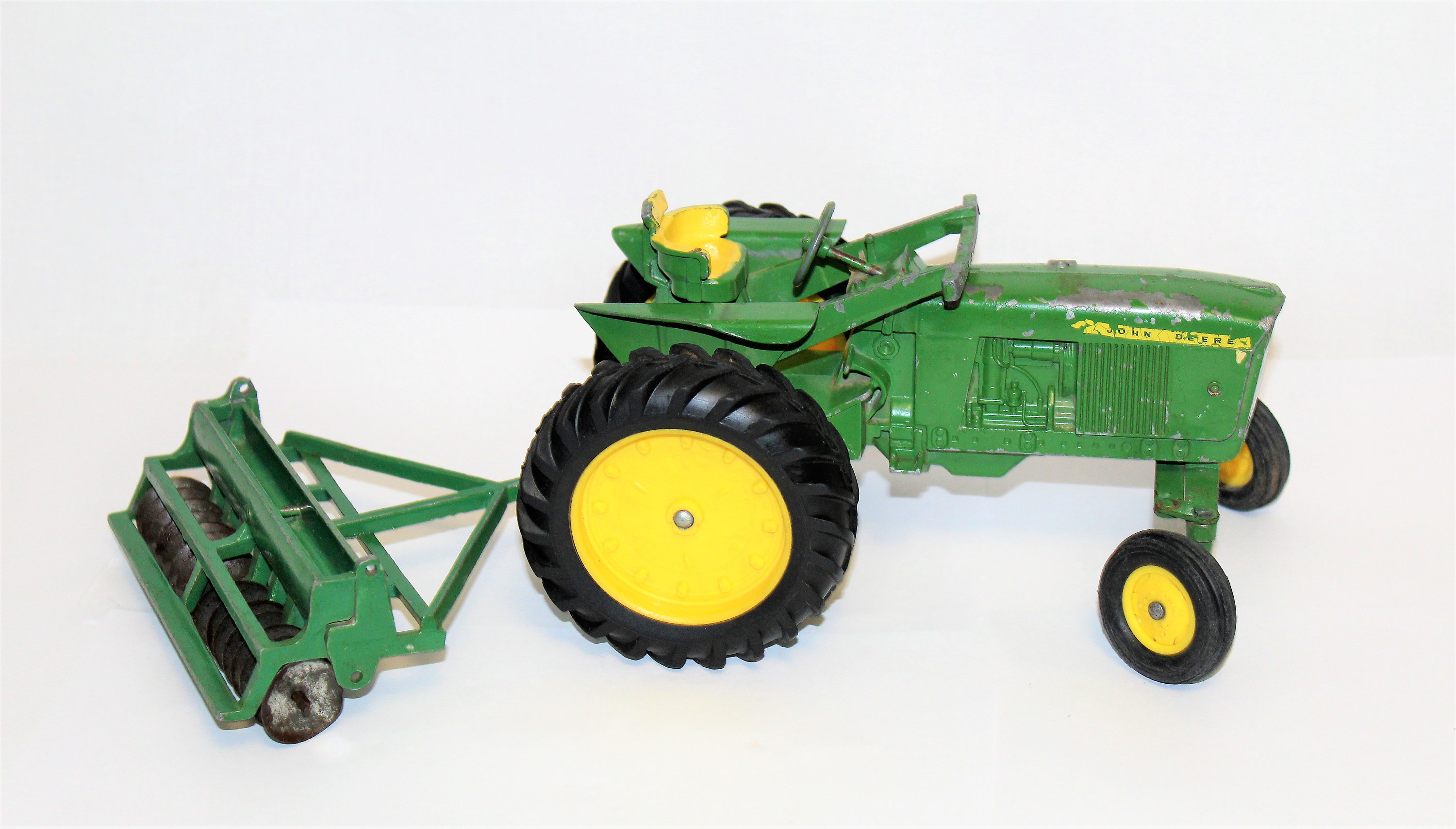 vintage john deere toy tractors