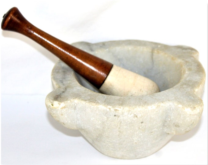 French Mid-19th Century Marble Mortar and Pestle