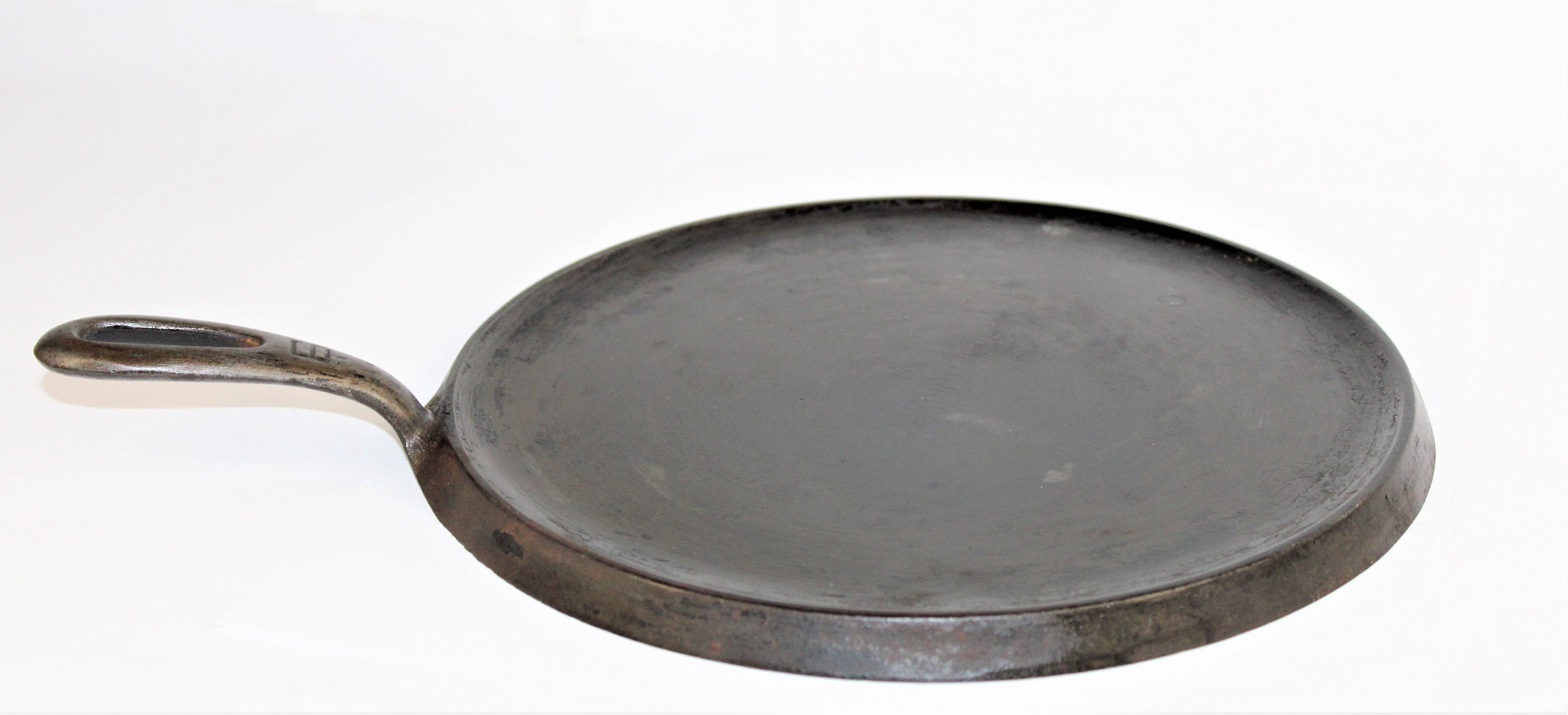 Griswold Cast Iron Skillet Griddle - antiques - by owner - collectibles  sale - craigslist