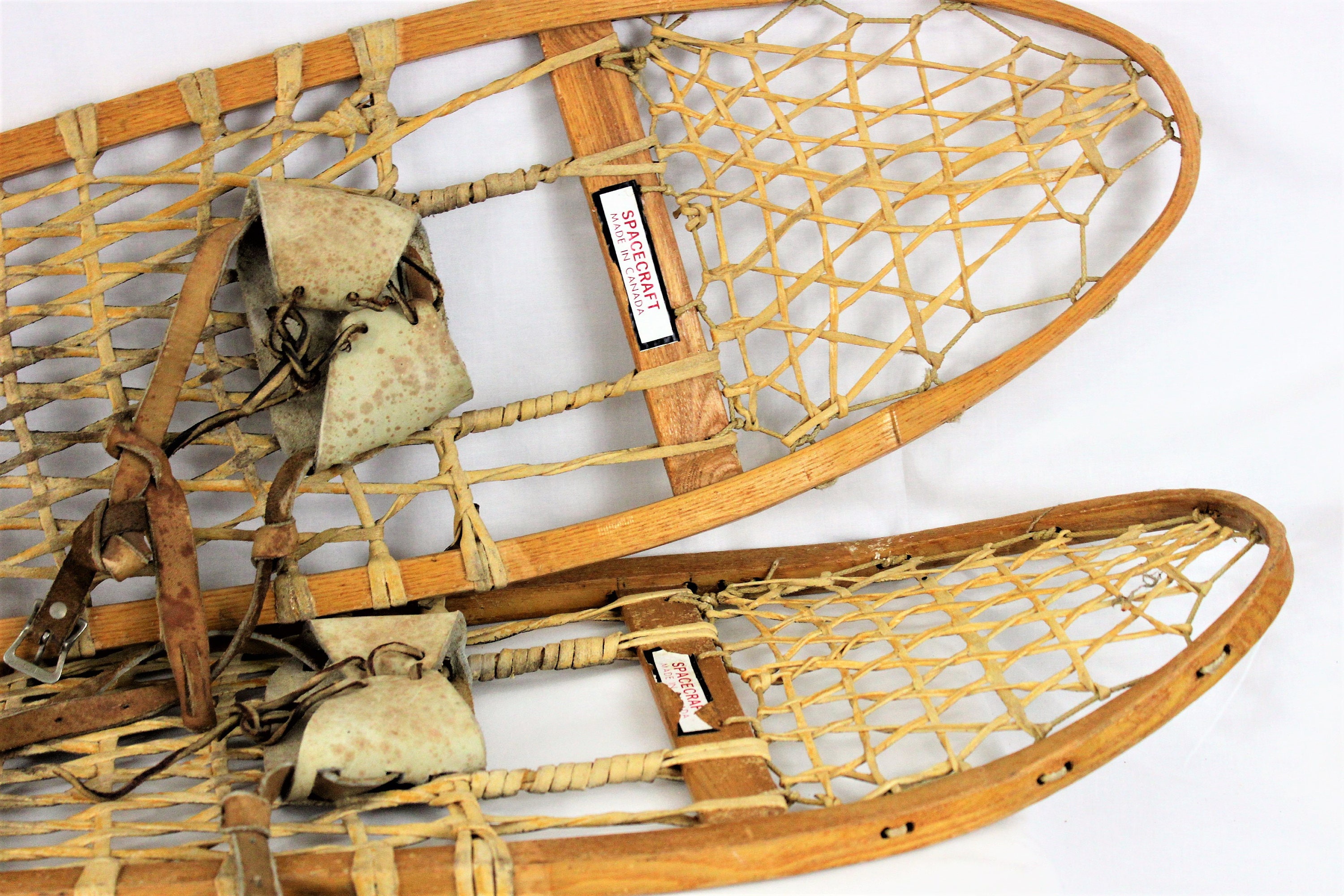 Vintage Pair of 55 Wood Canadian Spacecraft Snowshoes 10 x 55