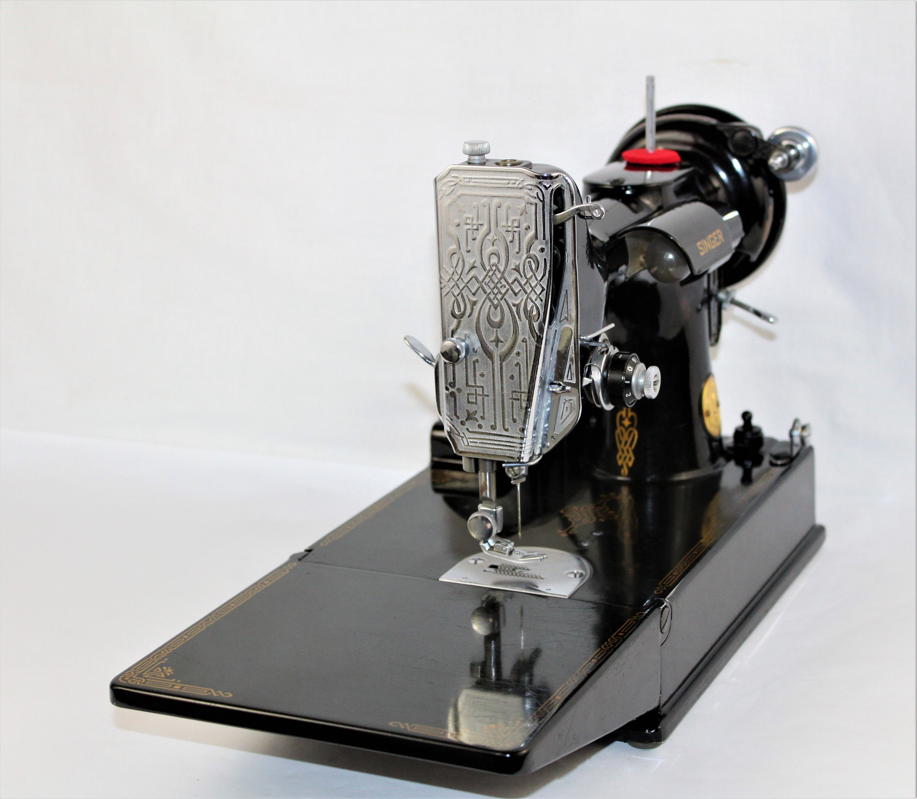 1947 Singer 221 Featherweight Sewing Machine, Cleaned and Serviced