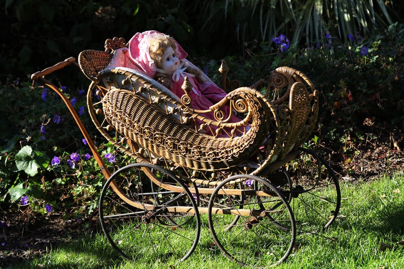 Vintage Baby Buggy Antique Victorian Style Baby Carriage Etsy