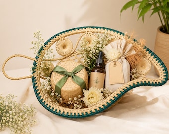 Handwoven Palm Leaf Gift Basket | Natural Boho Wedding Decor, Bridesmaid Proposal Box