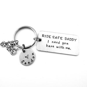 Personalized Dad Keychain, Ride Safe Daddy I need you here with me, Biker Keychain, Father&#39;s Day Gift, Daddy Gift, we need you here with us