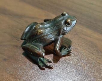 Statuetta vintage di rana in rame, mini statua antica di rana in bronzo, animaletto da tè cinese, decorazione da scrivania per bonsai.