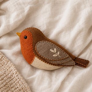 Felt Robin Bird Sewing Pattern PDF, Beginner Hand-Sewn Soft Toy, Full-Size Printable Templates