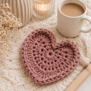 Easy Crochet Heart Pattern, Beginner Friendly, Multiple Sizes,Crochet Gift (PDF Download)