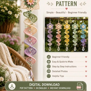 Könnte beinhalten: Eine digitale Häkelanleitung für ein Windspiel mit hängendem Spiraldesign, einer Blume an der Spitze und einem Kristallanhänger. Das Dokument enthält Text für eine Häkelanleitung, anfängerfreundliche Anweisungen und ein Sonderangebot.