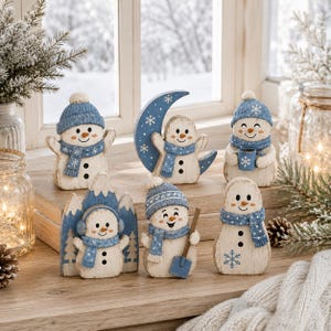 Decorazione natalizia a forma di pupazzo di neve in legno, decorazione invernale rustica da tavolo, statuetta di pupazzo di neve blu, decorazione natalizia in stile rustico per mensole.