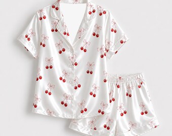 Piżama z jedwabiu alabastrowego w wiśnie, kolekcja bielizny nocnej Crimson Floral Graphic Loungewear
