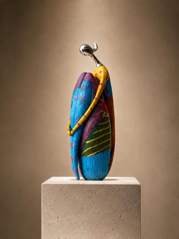 Abstract Couple Sculpture – Modern Luxury Decor