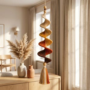 Schema PDF per girandola a spirale all'uncinetto, decorazione boho da appendere, schema facile per decorazioni per la casa all'uncinetto, girandola fai da te come regalo, ornamento boho moderno