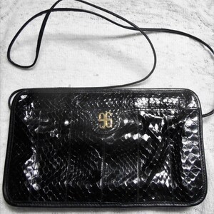 Bolso de hombro, cartera, clutch y bolso de mano de piel de serpiente negra de Cuero Vaca