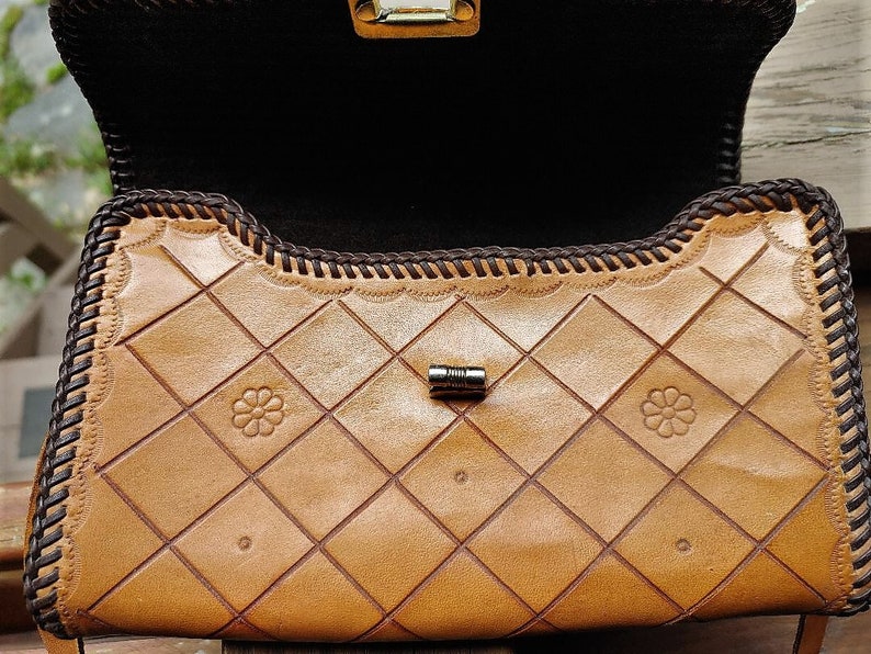 Vintage Hand Tooled Leather Cross Body Bag Purse Pocketbook Handbag