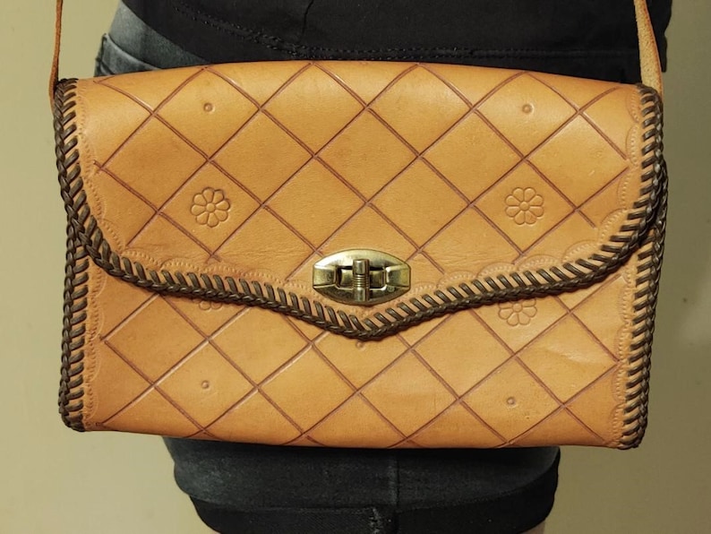 Vintage Hand Tooled Leather Cross Body Bag Purse Pocketbook Handbag