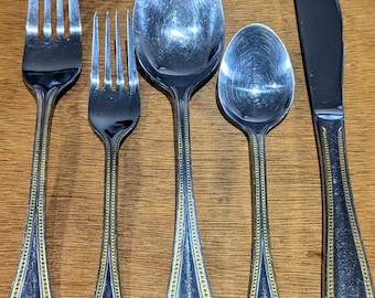 Edelstahl Rostfrei 18/10 Stainless Steel Flatware Replacement Pieces With A Gold Bead Pattern...Please Read Description