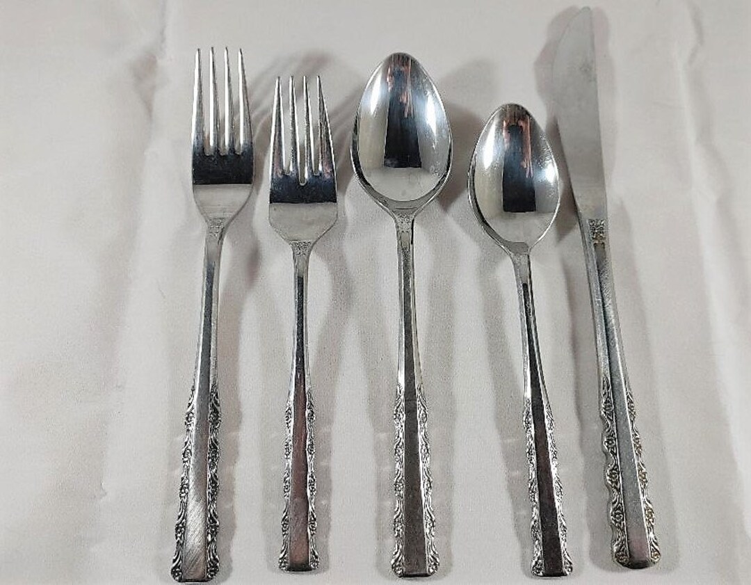 Ekco H.P. Emily Leanne Stainless Japanflatware Silverware