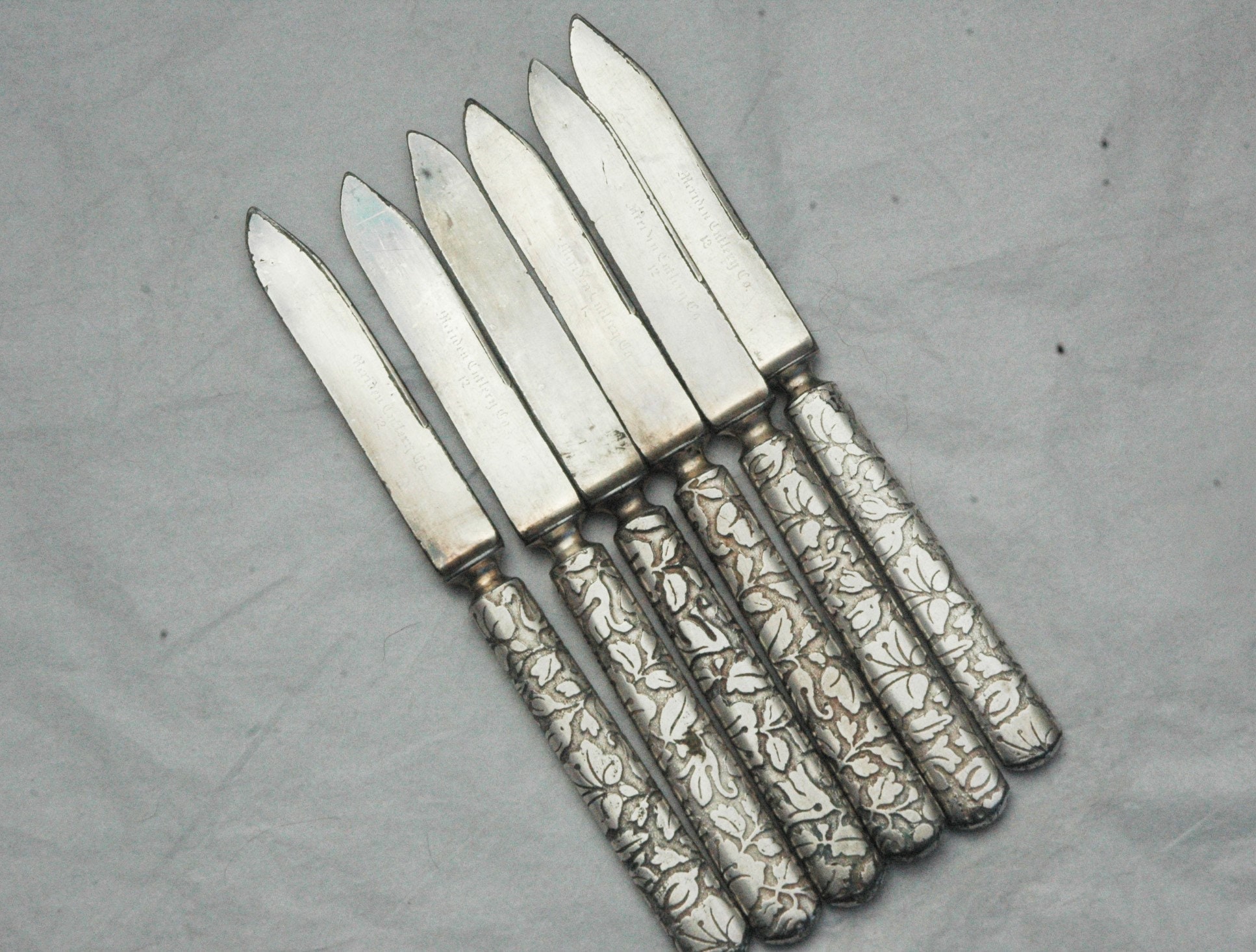 Meriden Cutlery Co Carving Set Carbon Steel Crown Stag 1918-1925 – Bernal  Cutlery