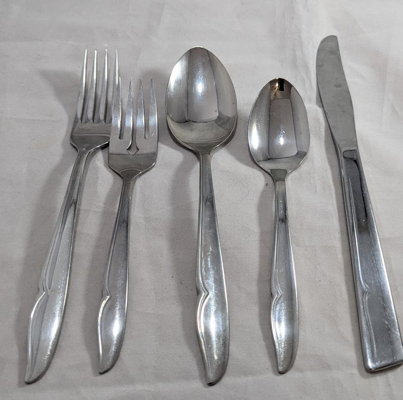 Oneida Craft Pattern Identifier Oneidacraft Deluxe Oneida Silver Stainless Steel Flatware Replacement ...