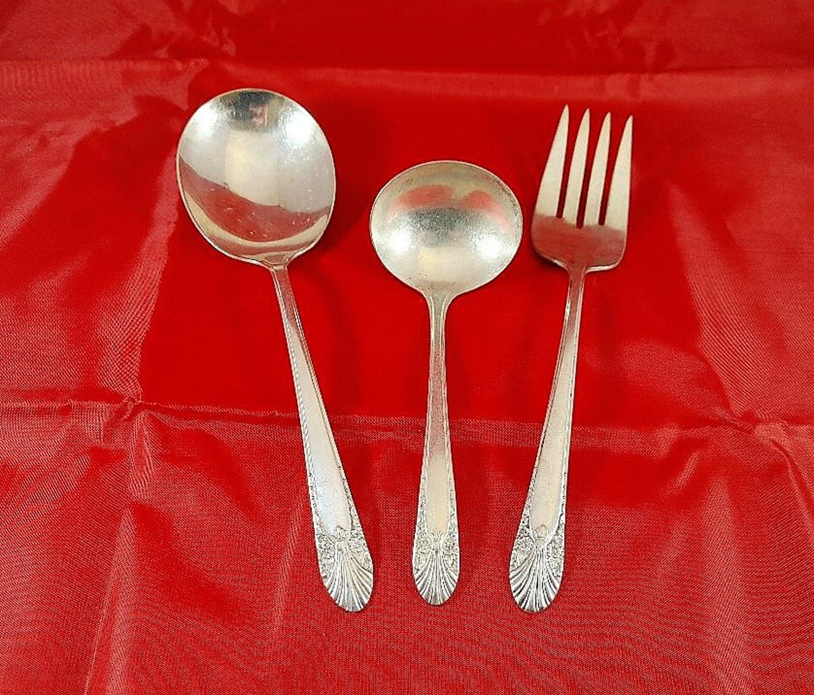 Crown Silverplate Serving Pieces...radiance Pattern...1939 Etsy
