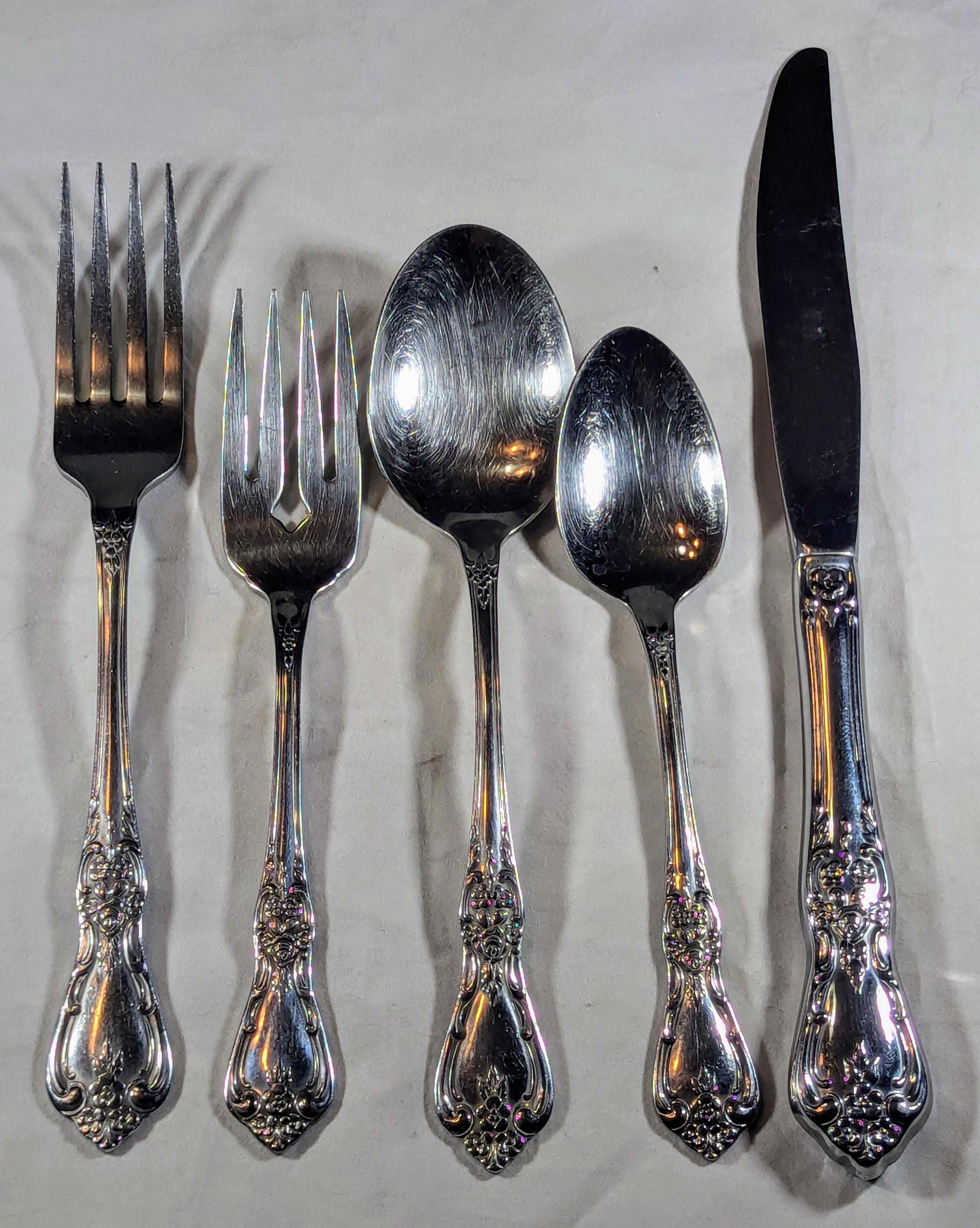 Oneida Distinction Deluxe Vintage Stainless Steel Replacement