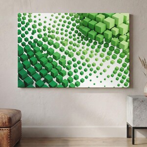 Può includere: Una stampa artistica da parete rettangolare caratterizzata da un motivo geometrico composto da numerosi cubi tridimensionali in varie tonalità di verde, che spaziano dal verde bosco scuro al verde lime chiaro, disposti in un gruppo denso.
