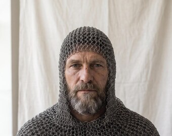 Mittelalterliches Kettenhemd-Rüstungsset | Langärmlige Kettenhemd-Tunika und Kettenhaube | LARP-Ritterkostüm | Fantasy-Cosplay-Ausrüstung