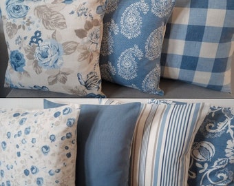 Coussins/housses faits main en tissus Geneviève chambray bleu - 16 x 16" et 10 x 10" - autres tailles disponibles - rayures florales à carreaux - fabriqué au Royaume-Uni