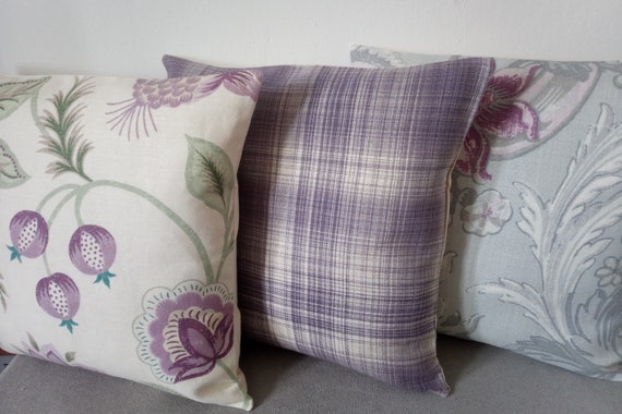 Light purple cushions top