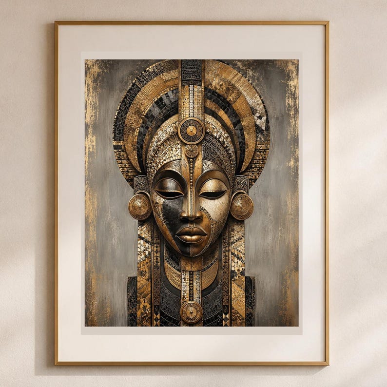 Puede incluir: Una impresi&oacute;n de arte mural enmarcada que presenta un retrato sim&eacute;trico y estilizado de un rostro adornado con intrincados patrones geom&eacute;tricos dorados y negros. La obra muestra una textura met&aacute;lica con un tocado circular y pendientes.
