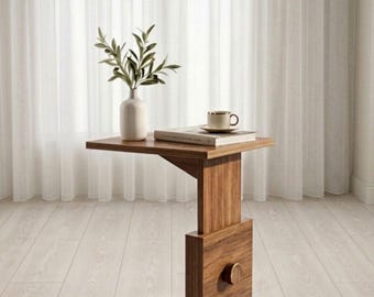 In hoogte verstelbare houten bijzettafel, rustieke slaapbank, bureau met armleuningen