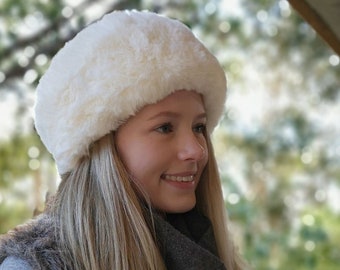 Elegant Cossack Hat in Gorgeous Ivory Cream Colour - Eco Friendly Faux Fur Hat -  Premium Quality Rabbit Imitation Faux Fur - Sustainable