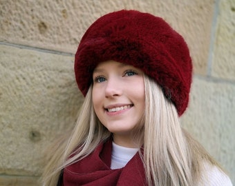 Elegant Faux Fur Hat in Red Wine Colour, Hat for Her, Winter Hat, Vegan Fur Hat, Rabbit Imitation Fake Fur, One size fits most,Christmas Hat