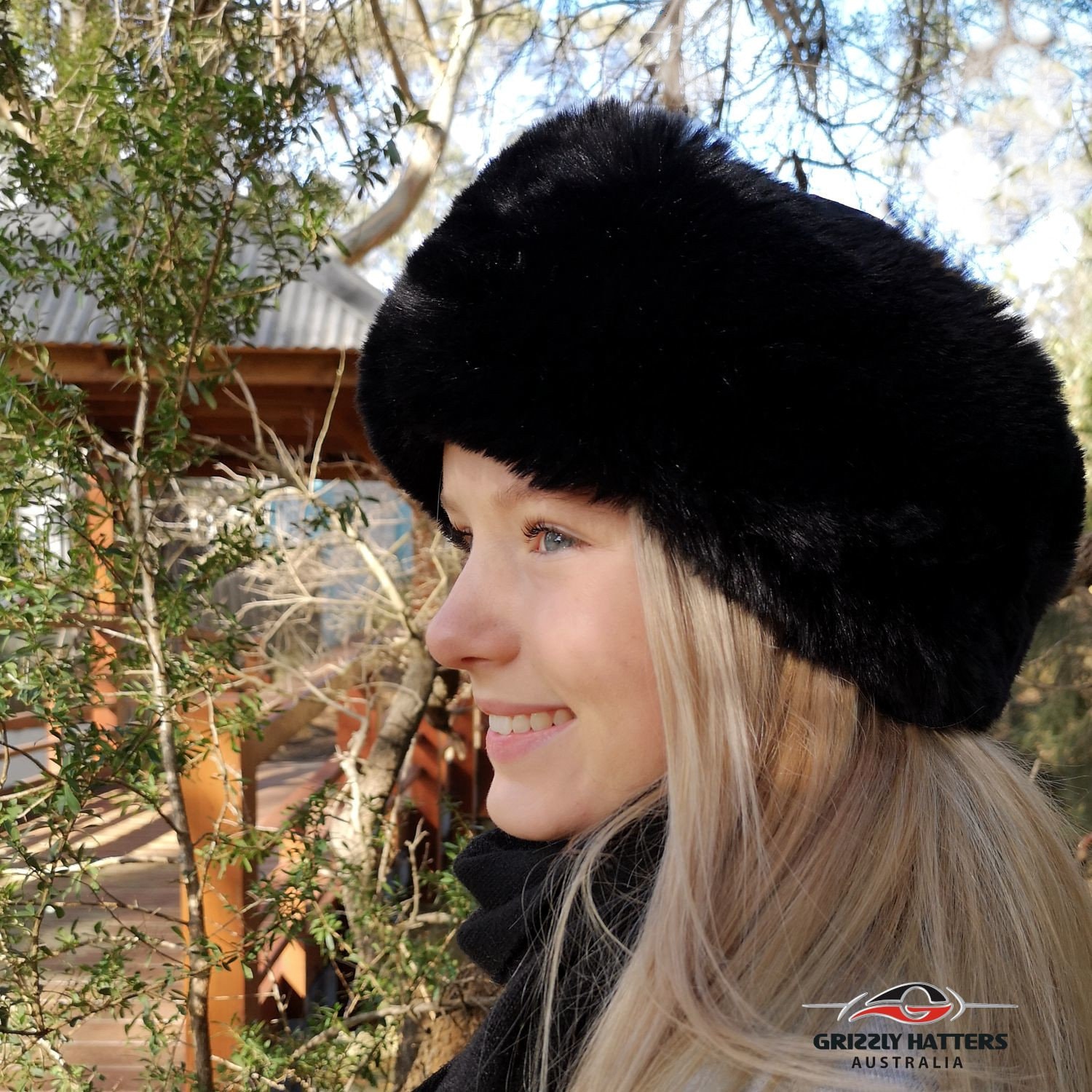 Elegant Fur Hat in Black Warm Ladies Faux Fur Hat Premium 