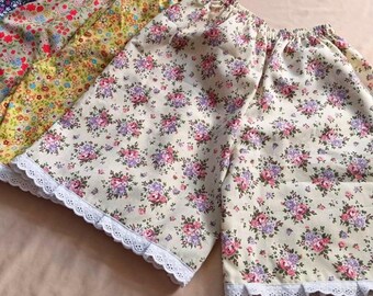 Children's shorts | Girls flower shorts