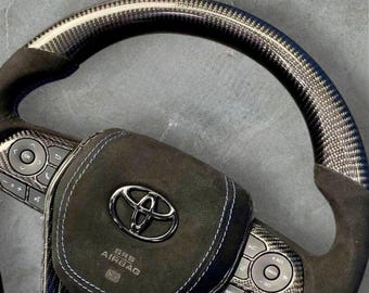 Volante de fibra de carbono y Alcantara para Toyota Camry de 8.ª generación.