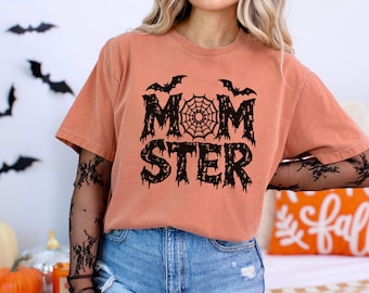 Halloween Mom Comfort Colors T-Shirt: Funny Momster Spooky Mama Gift