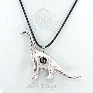 Brontosaurus Perlenkäfig-Halskette: Handgemachter Dinosaurier-Charm-Schmuck
