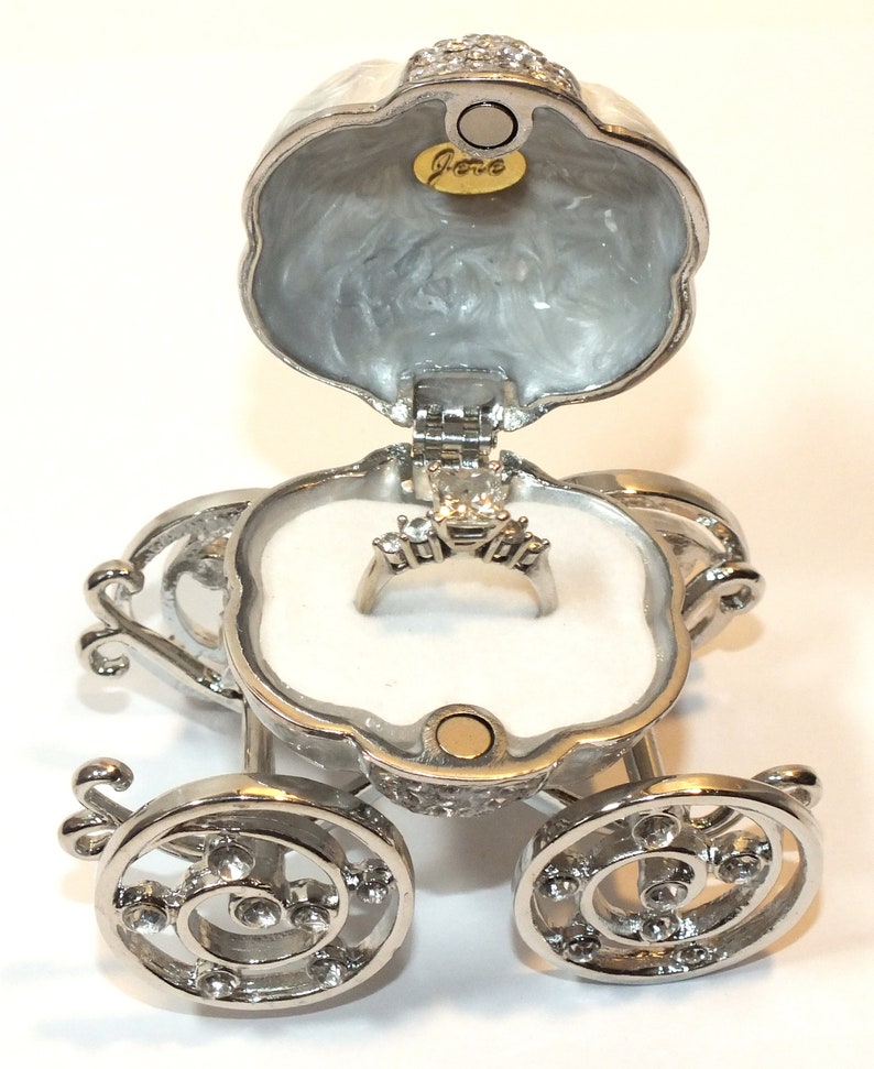 cinderella ring box