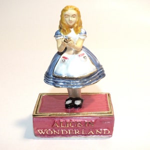 Boîte porte-bagues bibelots Alice au pays des merveilles - Cadeau de fiançailles avec collier
