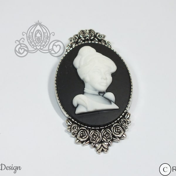 Vintage Inspired Cinderella Cameo Brooch – Ideal for Your Halloween Attire