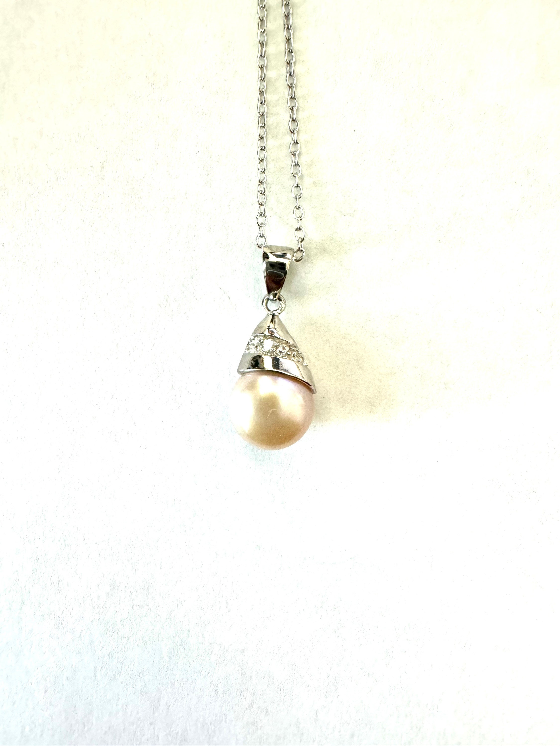Collier de perles d'eau douce violettes de qualité supérieure Bijoux en perles Pearly Lustre™ – PEARLY LUSTRE