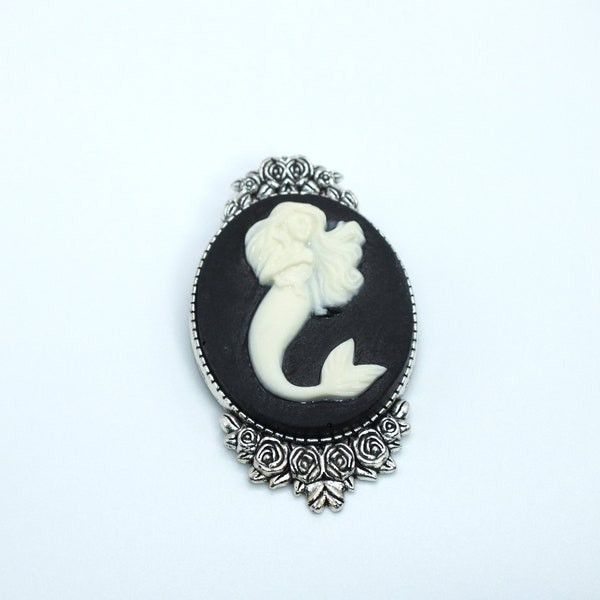 Little Mermaid Cameo Brooch, Mermaid Cosplay. Great for Halloween Costume