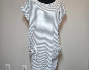 Top sin mangas a rayas de Athleta, talla L